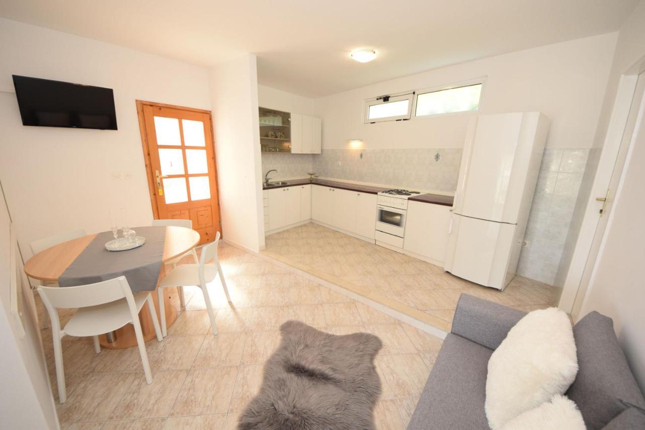 Apartments By The Sea Podobuce, Peljesac - 631 Exterior foto