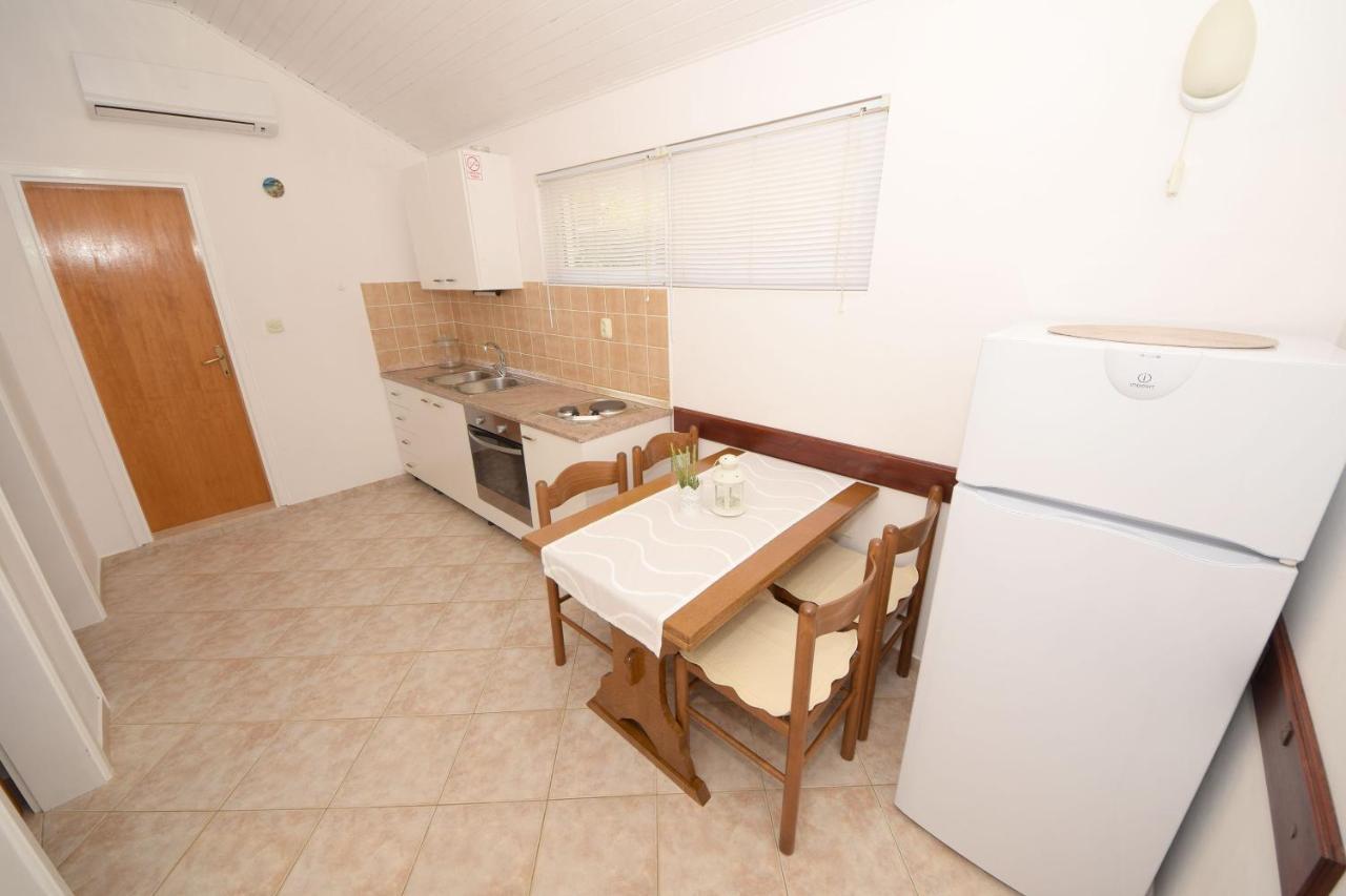 Apartments By The Sea Podobuce, Peljesac - 631 Exterior foto